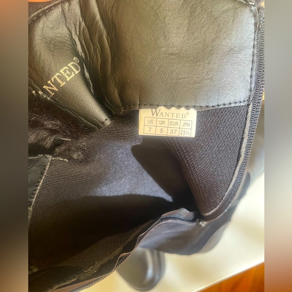 NWT wanted velvet, fur , leather Boots for women - Picture 10 of 12